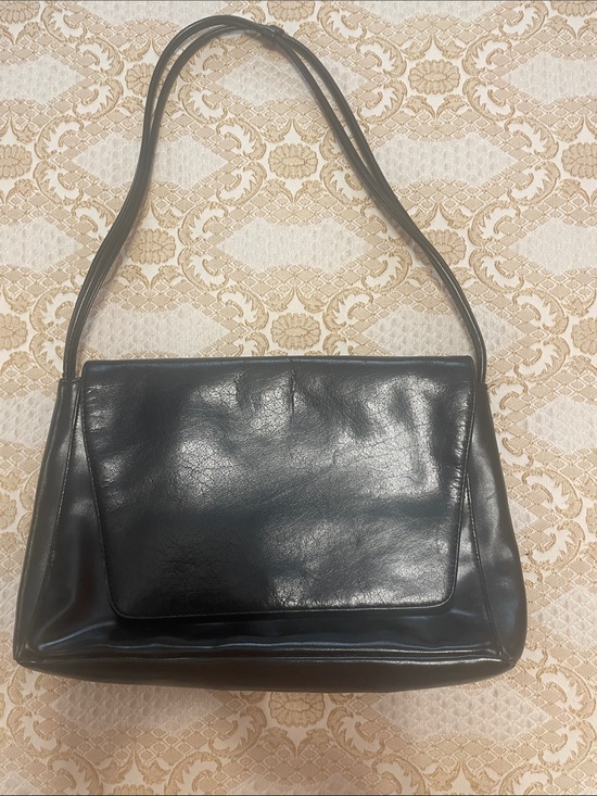 Handbags - Classic Black Envelope Style Leather Shoulder Bag